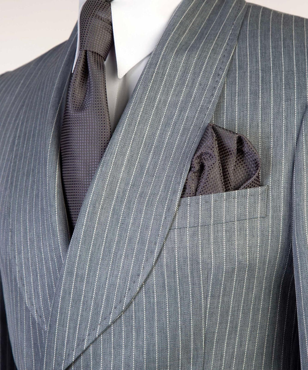 VIVATI Sterling Regent Double-Breasted Pinstripe Suit
