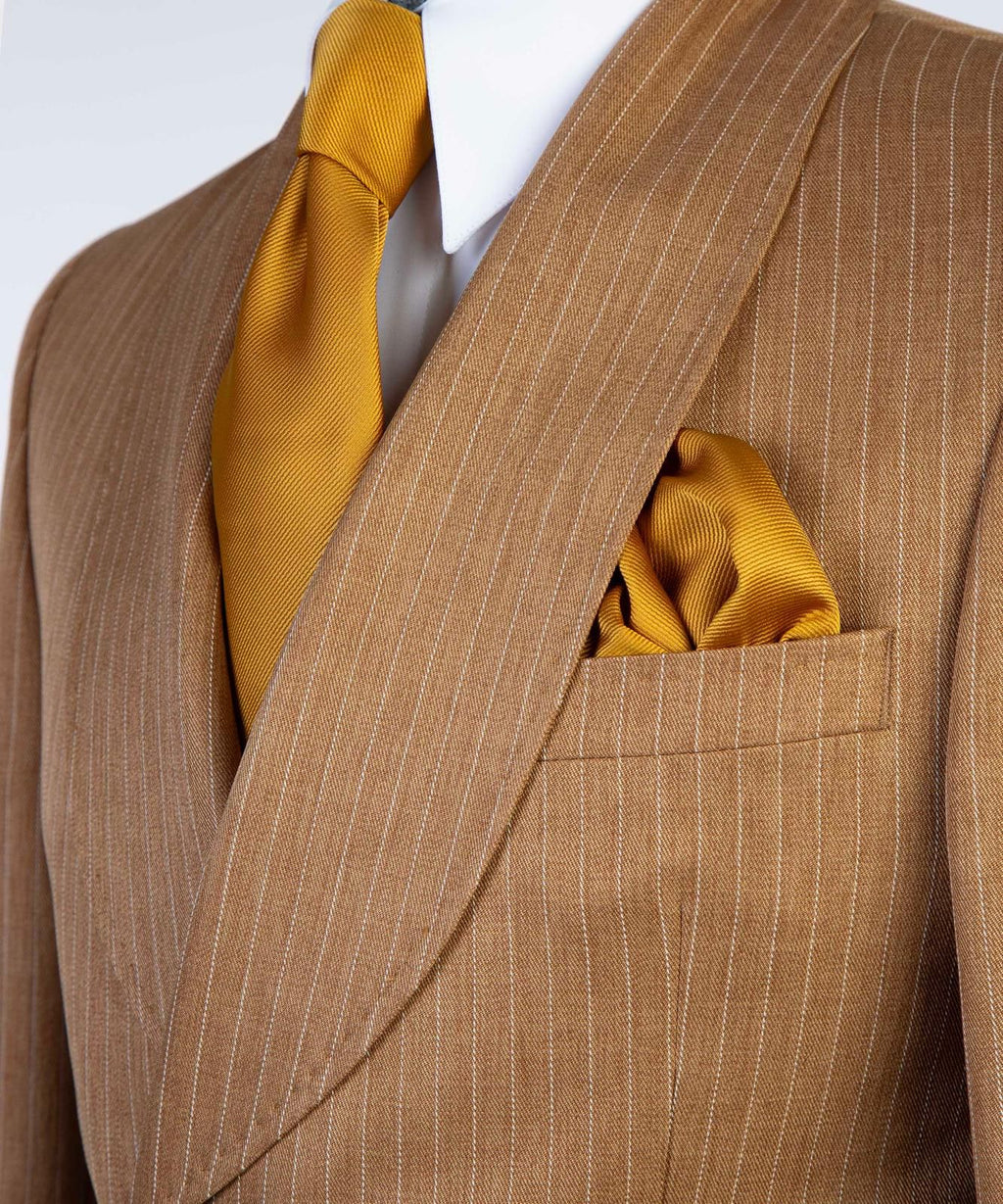 VIVATI Golden Sovereign Double-Breasted Suit