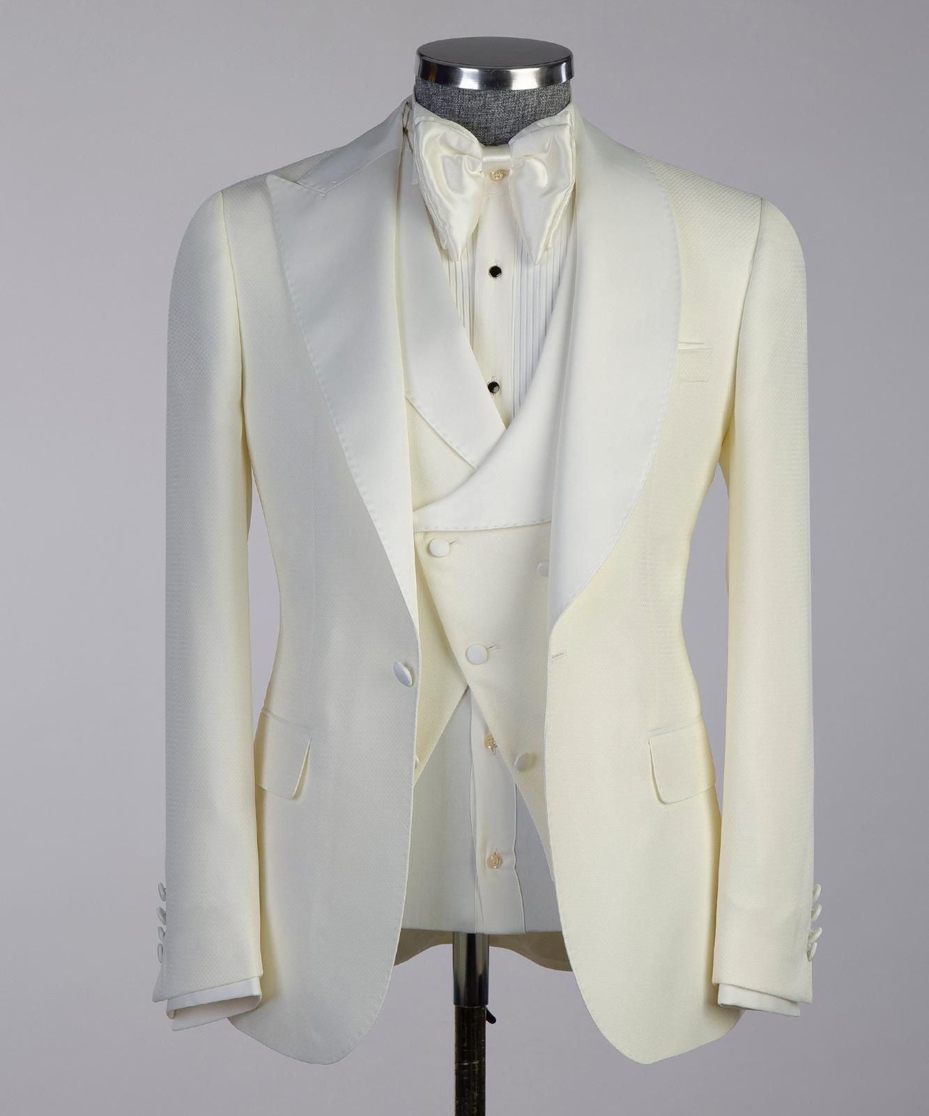 Royal Luxe 3-Piece Tuxedo