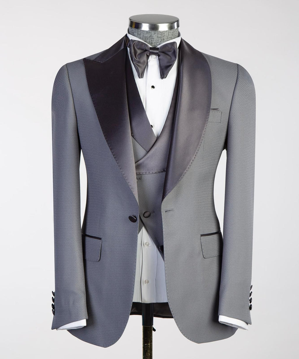 Royal Luxe 3-Piece Tuxedo