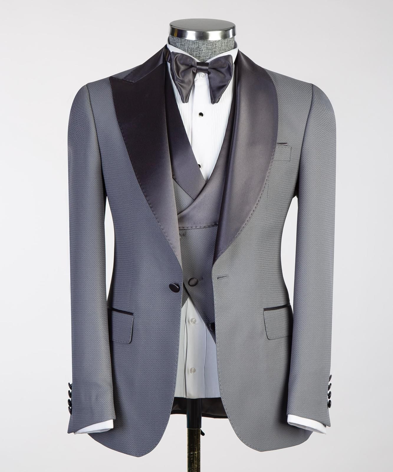 Royal Luxe 3-Piece Tuxedo