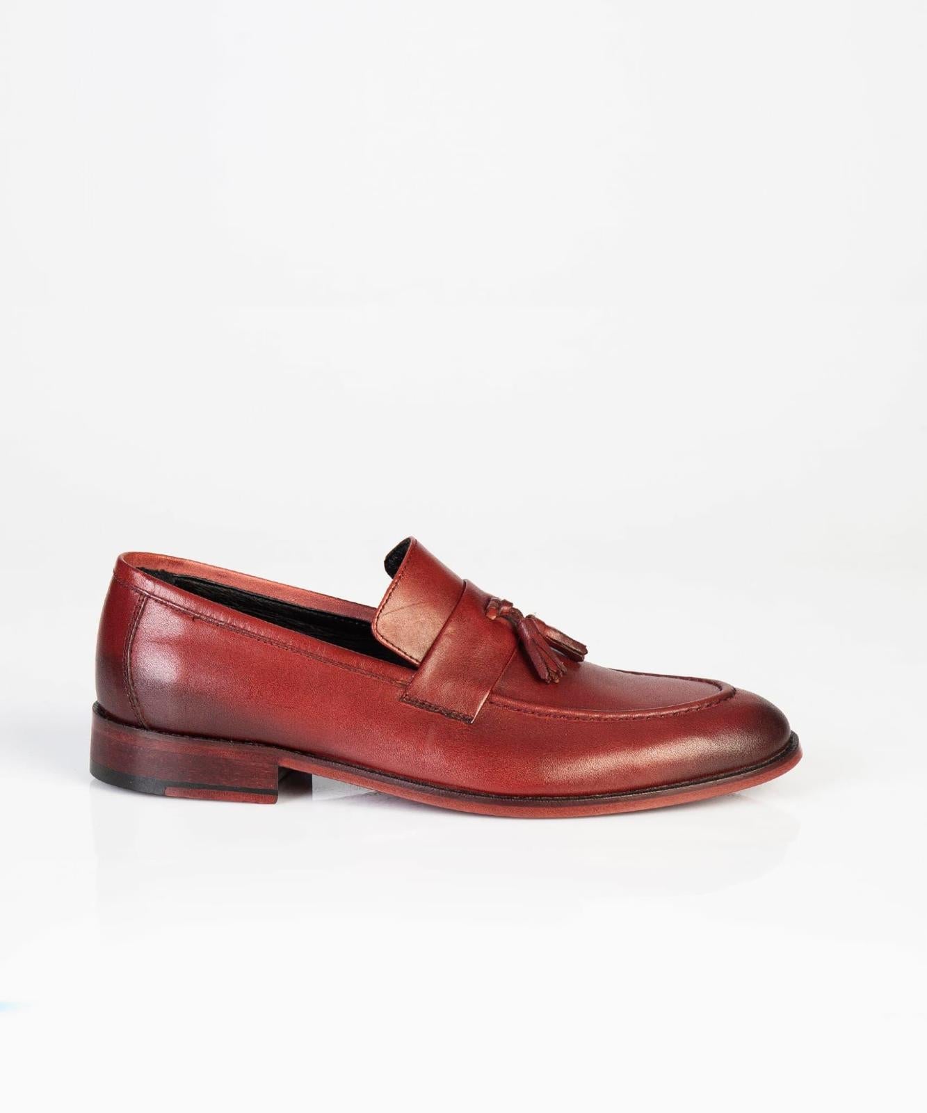 FINEST SHOES