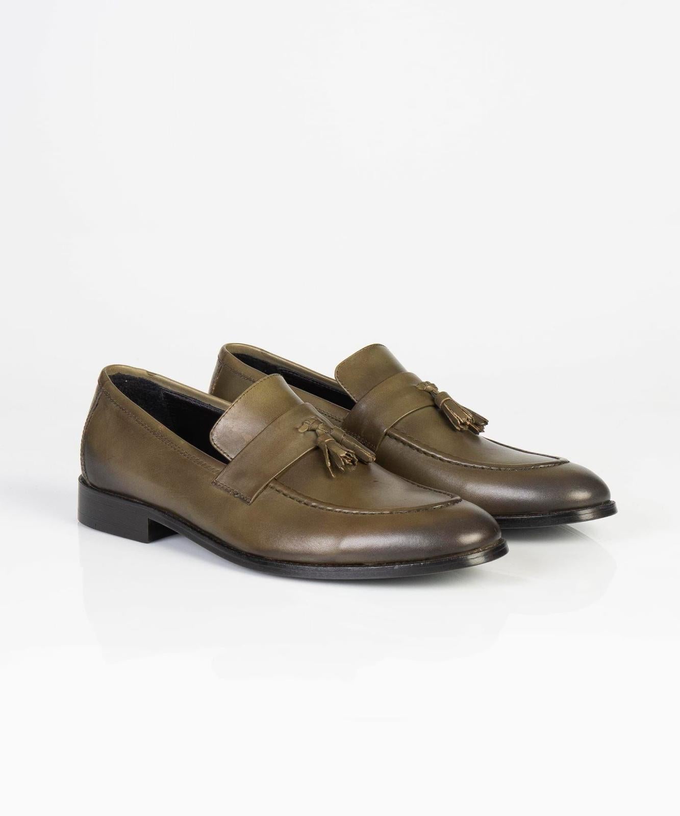 FINEST SHOES